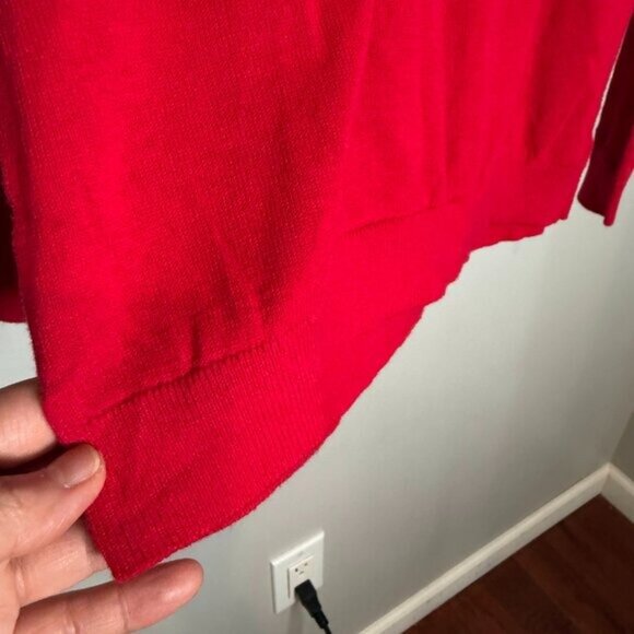 Tommy Hilfiger Womens Polar Bear Graphic Crewneck Sweater Eclectic SMALL Red - Picture 4 of 10